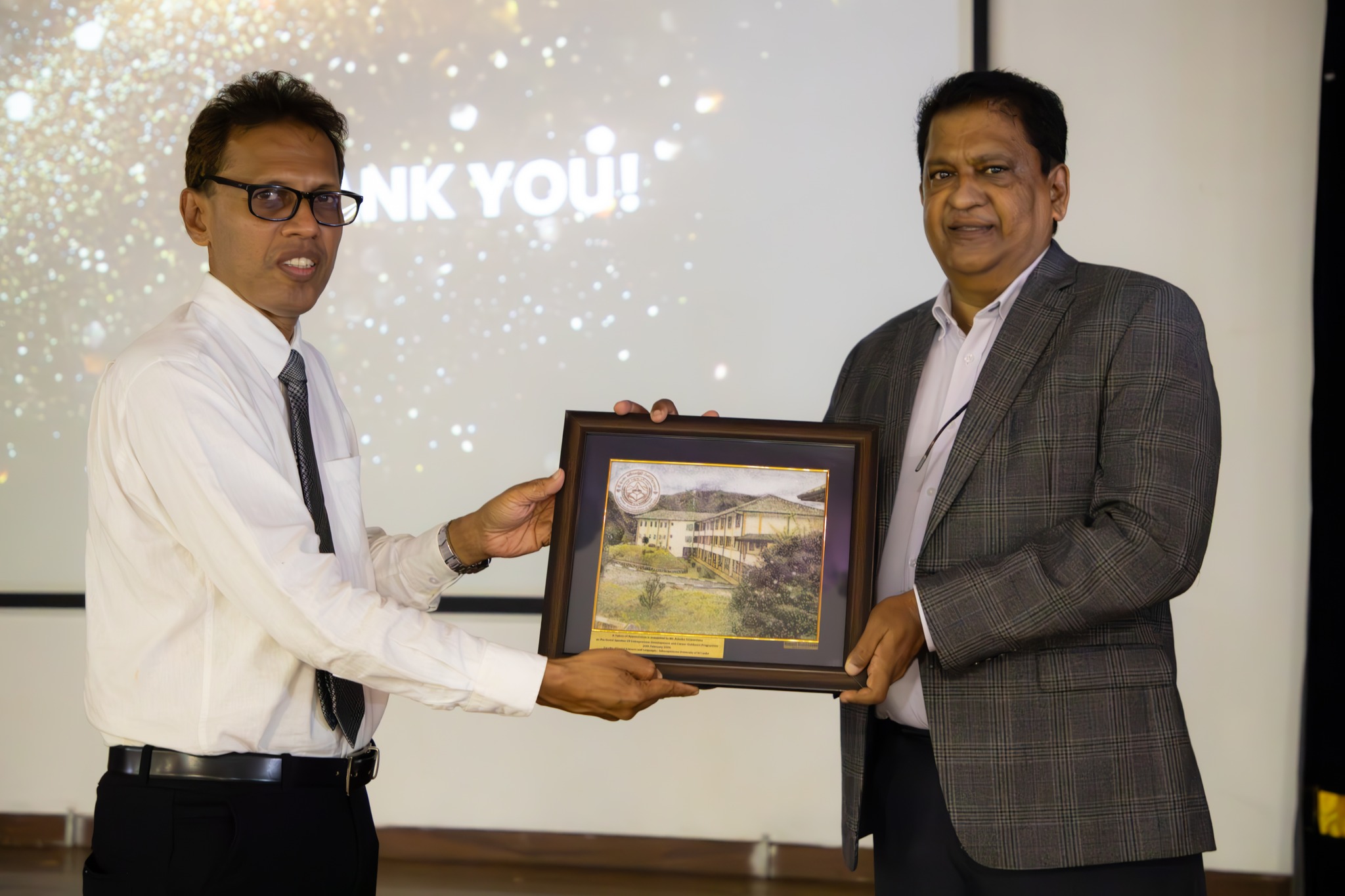 Gallery image 5 for 𝐂𝐚𝐫𝐞𝐞𝐫 𝐂𝐫𝐚𝐟𝐭: 𝐄𝐩𝐢𝐬𝐨𝐝𝐞 𝟎𝟏 - Navigating the Entrepreneurial Journey: Insights for Development and Career Guidance