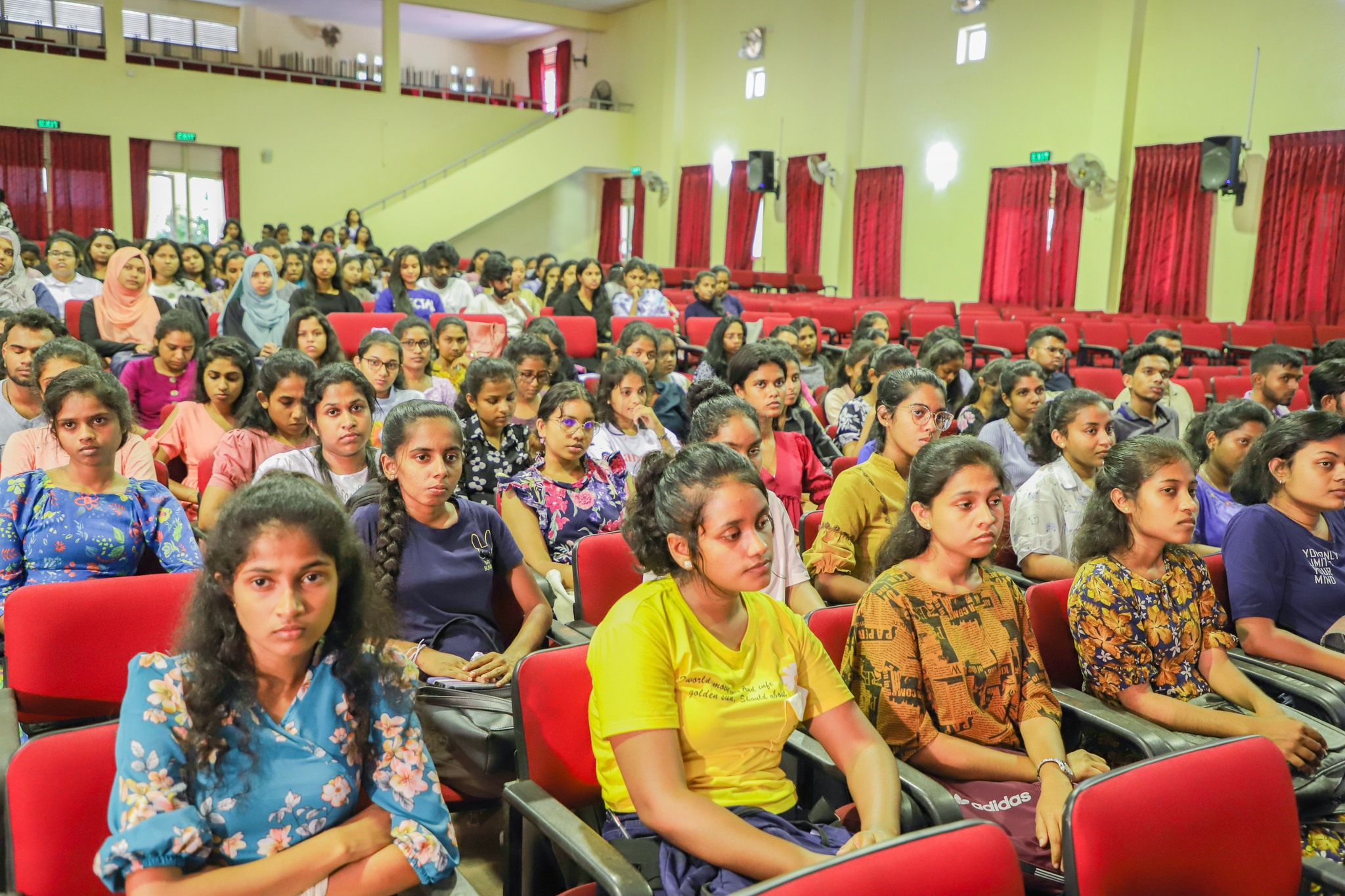Gallery photo 2 for 𝐂𝐚𝐫𝐞𝐞𝐫 𝐂𝐫𝐚𝐟𝐭: 𝐄𝐩𝐢𝐬𝐨𝐝𝐞 𝟎𝟐 - Workshop on Entrepreneurship Full of Virtues ("ගුණධර්ම වලින් සපිරි ව්‍යවසායකත්වය")