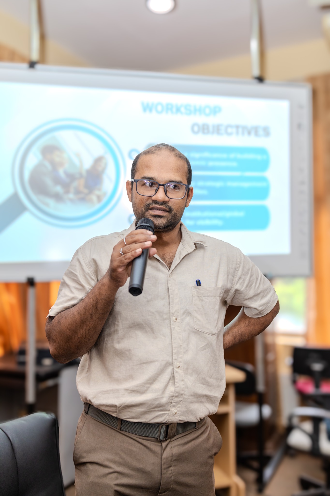 𝐖𝐨𝐫𝐤𝐬𝐡𝐨𝐩 𝐨𝐧 𝐒𝐭𝐫𝐞𝐧𝐠𝐭𝐡𝐞𝐧𝐢𝐧𝐠 𝐀𝐜𝐚𝐝𝐞𝐦𝐢𝐜 𝐏𝐫𝐨𝐟𝐢𝐥𝐞𝐬 𝐟𝐨𝐫 𝐑𝐞𝐬𝐞𝐚𝐫𝐜𝐡 𝐏𝐮𝐛𝐥𝐢𝐜𝐚𝐭𝐢𝐨𝐧 𝐒𝐮𝐜𝐜𝐞𝐬𝐬