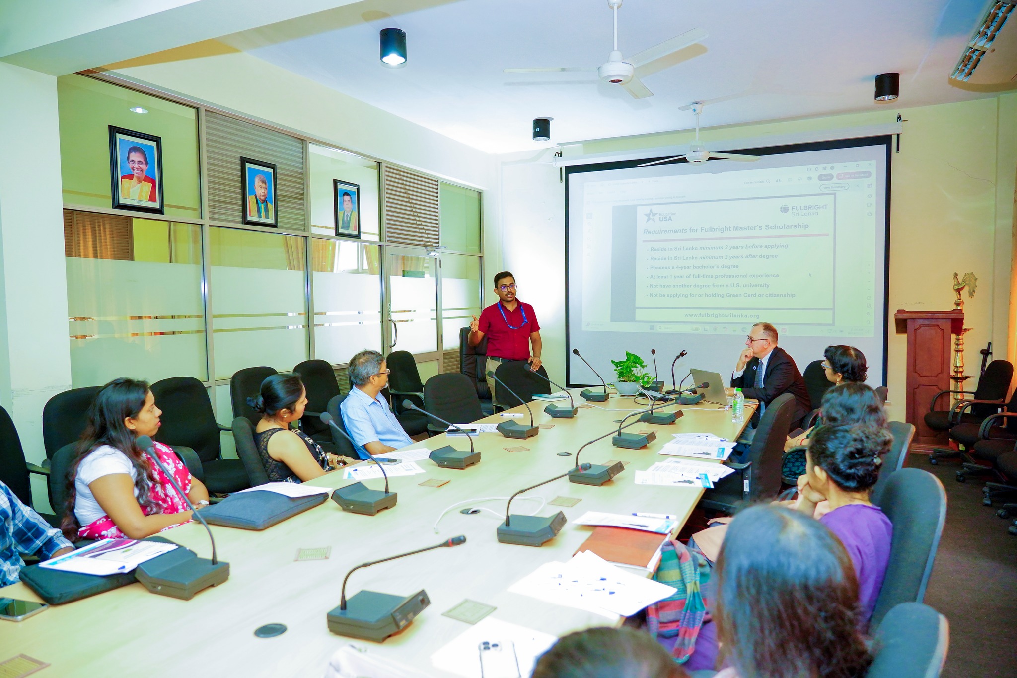 Gallery image 7 for 𝗔𝘄𝗮𝗿𝗲𝗻𝗲𝘀𝘀 𝗦𝗲𝘀𝘀𝗶𝗼𝗻 𝗼𝗻 𝗙𝘂𝗹𝗯𝗿𝗶𝗴𝗵𝘁 𝗢𝗽𝗽𝗼𝗿𝘁𝘂𝗻𝗶𝘁𝗶𝗲𝘀 𝗮𝗻𝗱 𝗘𝗱𝘂𝗰𝗮𝘁𝗶𝗼𝗻 𝗨𝗦𝗔