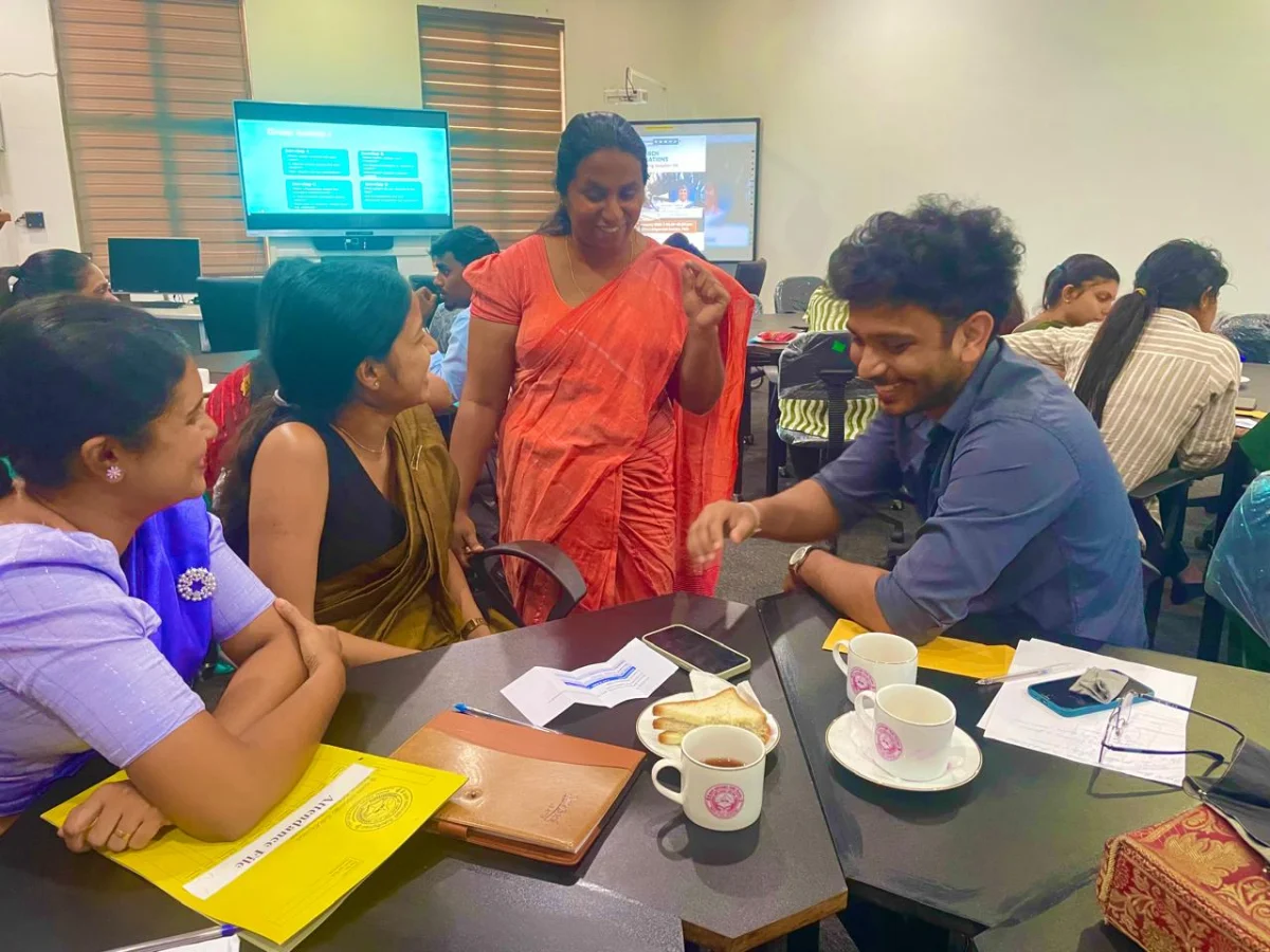 Gallery photo 3 for 𝐆𝐫𝐨𝐮𝐩 𝐌𝐞𝐧𝐭𝐨𝐫𝐢𝐧𝐠 𝐒𝐞𝐬𝐬𝐢𝐨𝐧 𝟎𝟔 – 𝐑𝐞𝐬𝐞𝐚𝐫𝐜𝐡 𝐅𝐨𝐮𝐧𝐝𝐚𝐭𝐢𝐨𝐧𝐬